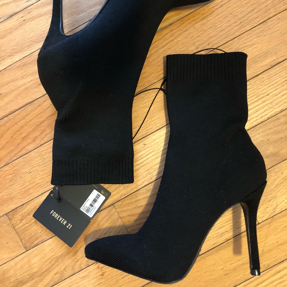 NWT Forever 21 Sock Boots